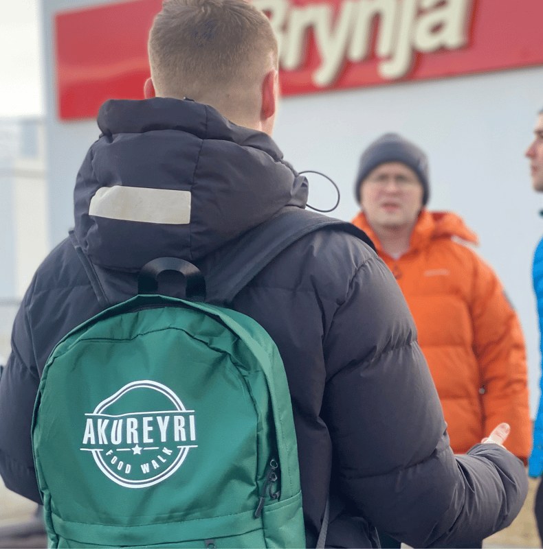 Akureyri: Food Walk With 4-5 Tastings and Local Guide